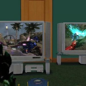 My green Sangheili (And others offscreen) playing Halo 2... In The Sims 2?!